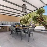 Luxury Waterfalls Privet Pool Jaccuzi Нидри
